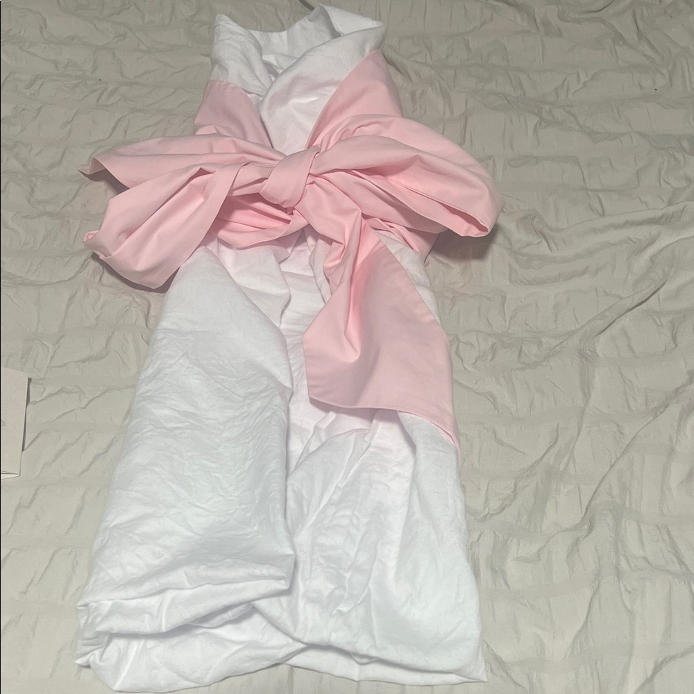 The Beaufort Bonnet Company White Swaddle with Pink Bow